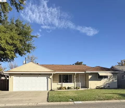 3017 Whitney Ave, Sacramento, CA 95821