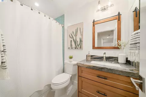 Bath - 11731 Betlen Dr, Dublin, CA 94568 photo 1 of 7