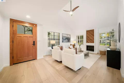 Entry Way - 11731 Betlen Dr, Dublin, CA 94568 photo 2 of 3