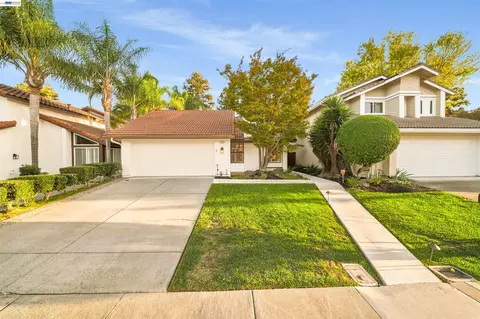 Exterior - 11731 Betlen Dr, Dublin, CA 94568 photo 15 of 18