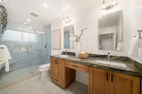 Bath - 11731 Betlen Dr, Dublin, CA 94568 photo 4 of 7
