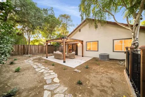 Exterior - 11731 Betlen Dr, Dublin, CA 94568 photo 10 of 18