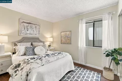 Bedroom - 236 Clearview Dr, Vallejo, CA 94591 photo 1 of 7