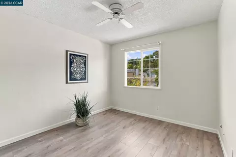 Bedroom - 236 Clearview Dr, Vallejo, CA 94591 photo 6 of 7