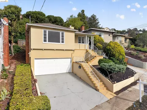 10600 Sheldon St, Oakland, CA 94605
