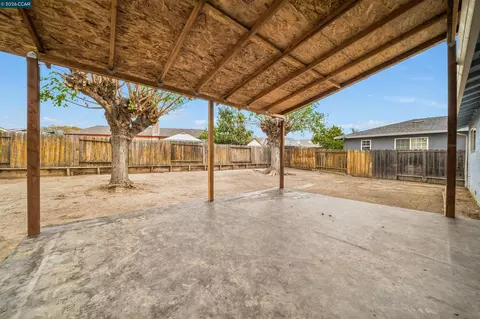 Exterior - 3937 Highgate Way, Pittsburg, CA 94565 photo 4 of 6