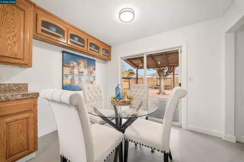 Dining - 3937 Highgate Way, Pittsburg, CA 94565 photo 1 of 3