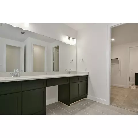 16142 Rustling Woods Rd, Conroe, TX 77302 photo 10