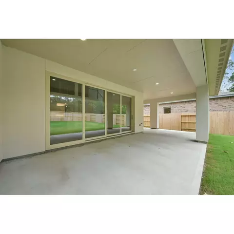 16142 Rustling Woods Rd, Conroe, TX 77302 photo 6