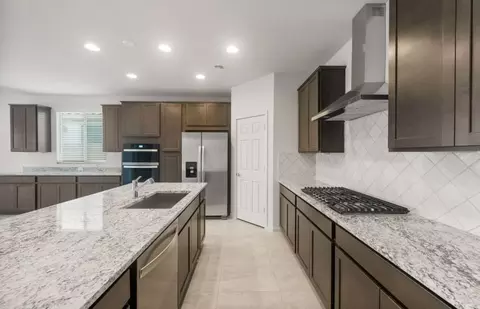 Kitchen - 1436 W Treasure Trl, Apache Junction, AZ 85120 photo 2 of 5