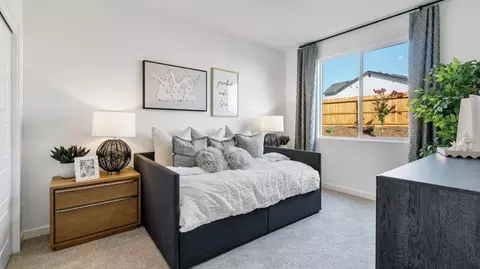 Bedroom - 1077 Cathedral Ct S, Madera, CA 93636 photo 2 of 6