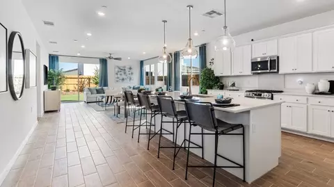 Kitchen - 1077 Cathedral Ct S, Madera, CA 93636 photo 2 of 4
