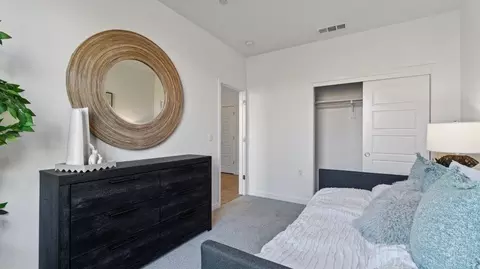 Bedroom - 1077 Cathedral Ct S, Madera, CA 93636 photo 4 of 6