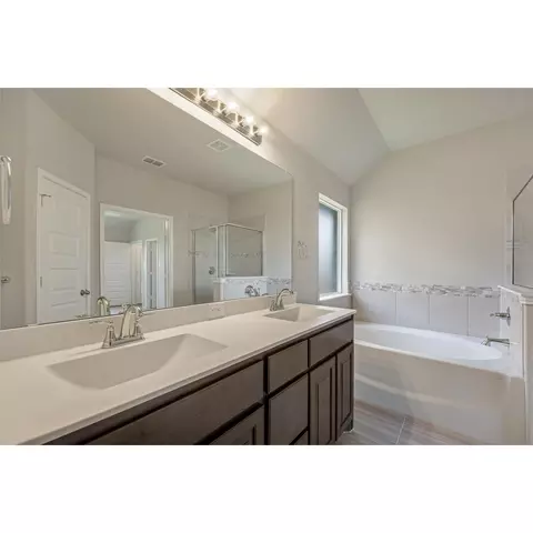 905 Beverly Dr, Cleburne, TX 76033 photo 6