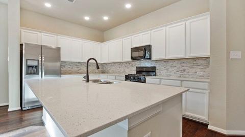 151 Winged Elm Ct, Willis, TX 77318 photo 3