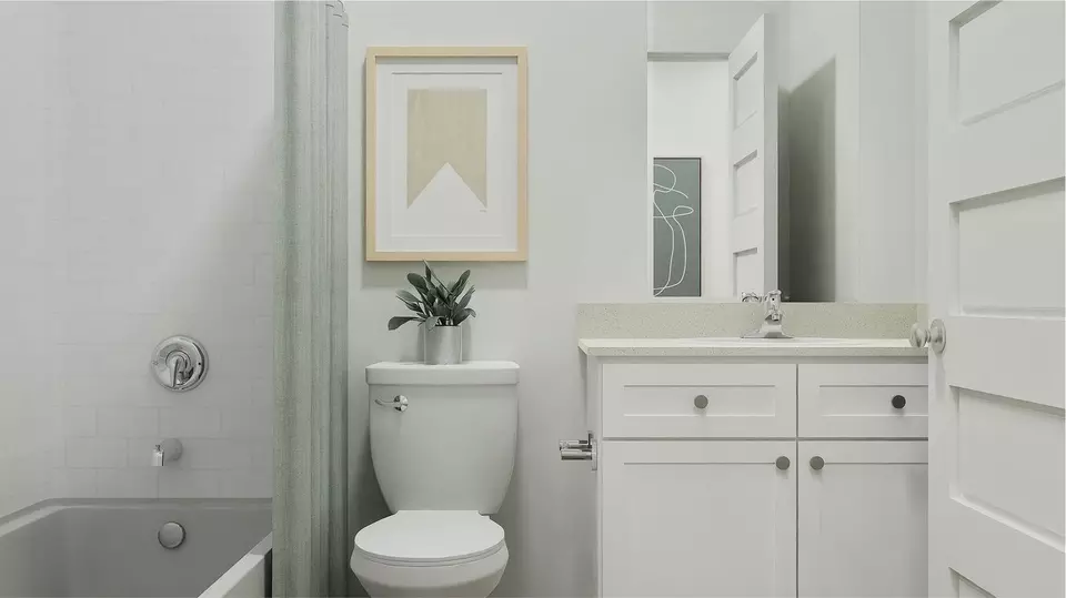 Bath - 3389 N Vaughan Ave, Fresno, CA 93723 photo 2 of 3