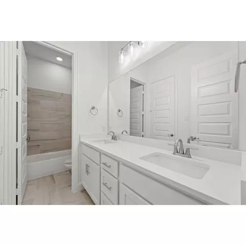 Bath - 2532 Burnely Ct, Celina, TX 75009 photo 1 of 3