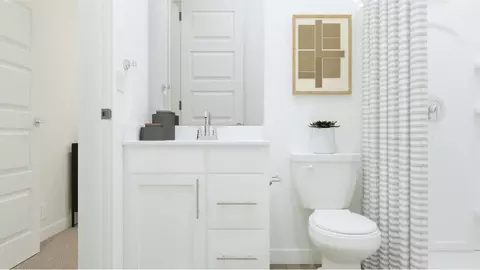 Bath - 17543 W Superior Ave, Goodyear, AZ 85338 photo 2 of 3