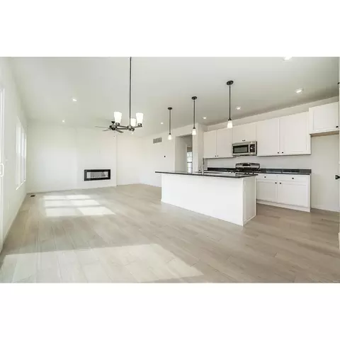 3057 Eagle Branch Cir, O Fallon, MO 63366 photo 13