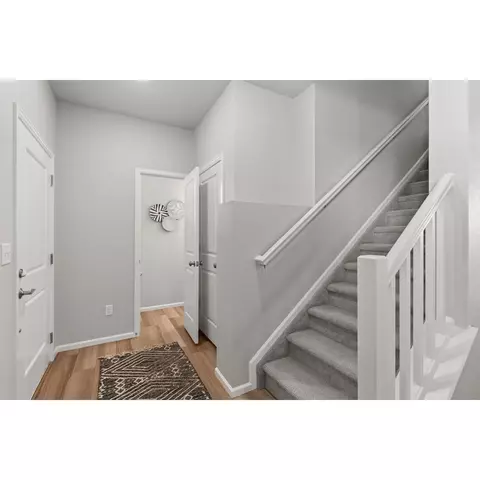 22013 E 38th Pl, Aurora, CO 80019 photo 3