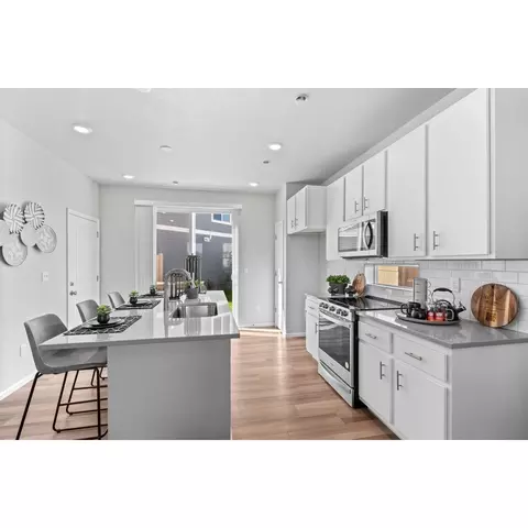 22013 E 38th Pl, Aurora, CO 80019 photo 14