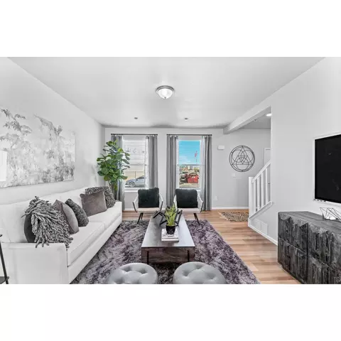 22013 E 38th Pl, Aurora, CO 80019 photo 8