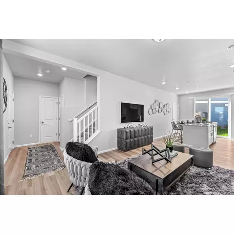 22013 E 38th Pl, Aurora, CO 80019 photo 6