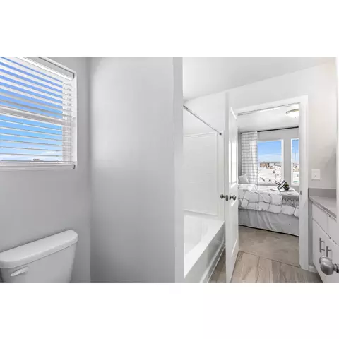 22013 E 38th Pl, Aurora, CO 80019 photo 24