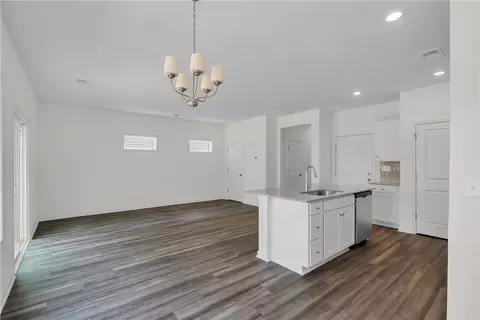 204 Brown Cir, Easley, SC 29642 photo 9