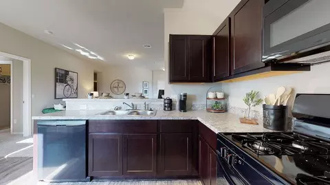 Kitchen - 421 Kale Rd, Tuttle, OK 73089 photo 3 of 3