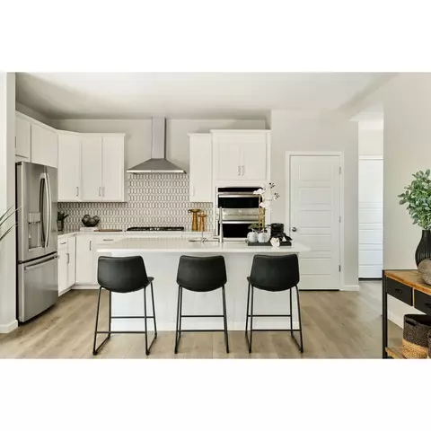 23940 E 34th Ave, Aurora, CO 80019 photo 2