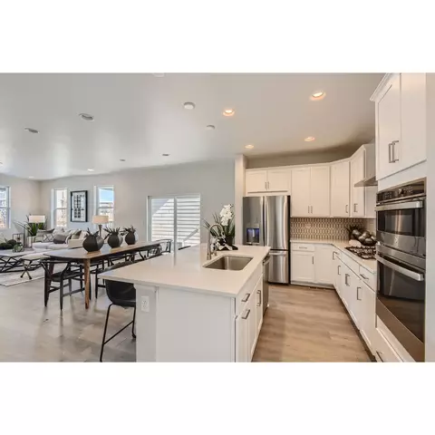 23940 E 34th Ave, Aurora, CO 80019 photo 4