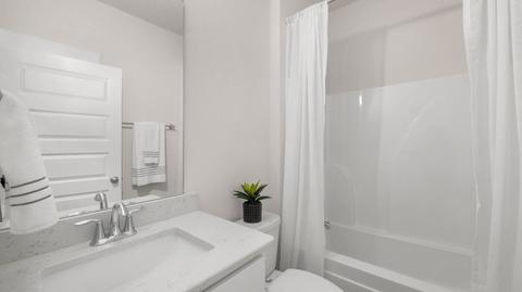 111 Blooming Cv, Crestview, FL 32539 photo 9