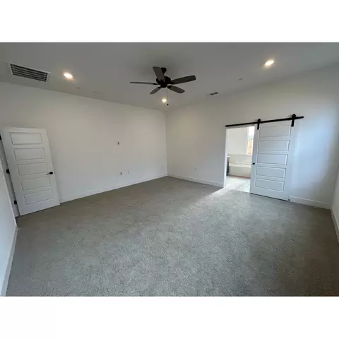 1236 Windmill Ave, Clovis, CA 93619 photo 6