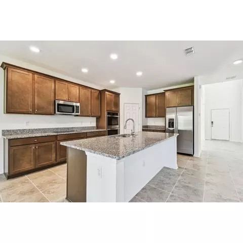 5032 Bromeliad Ave, Wimauma, FL 33598 photo 2
