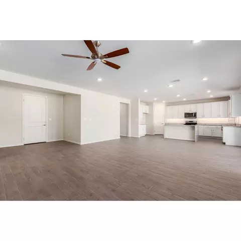 Living - 14803 E 40th Pl, Yuma, AZ 85367 photo 2 of 15