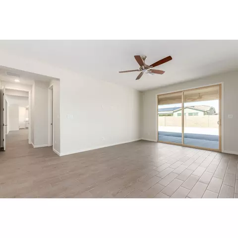 Living - 14803 E 40th Pl, Yuma, AZ 85367 photo 11 of 15