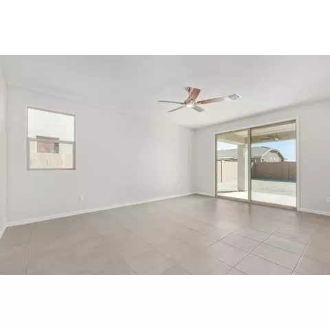 Living - 14803 E 40th Pl, Yuma, AZ 85367 photo 8 of 15