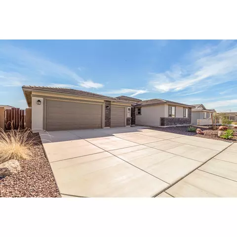 Exterior - 14803 E 40th Pl, Yuma, AZ 85367 photo 2 of 18