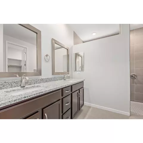 Bath - 14803 E 40th Pl, Yuma, AZ 85367 photo 2 of 15