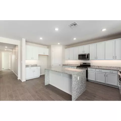 Kitchen - 14803 E 40th Pl, Yuma, AZ 85367 photo 3 of 11
