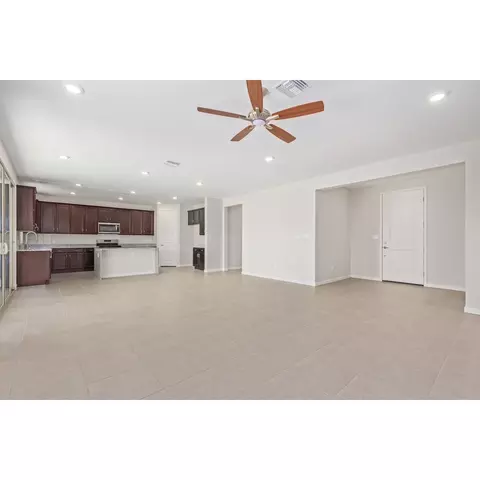 Living - 14803 E 40th Pl, Yuma, AZ 85367 photo 5 of 15