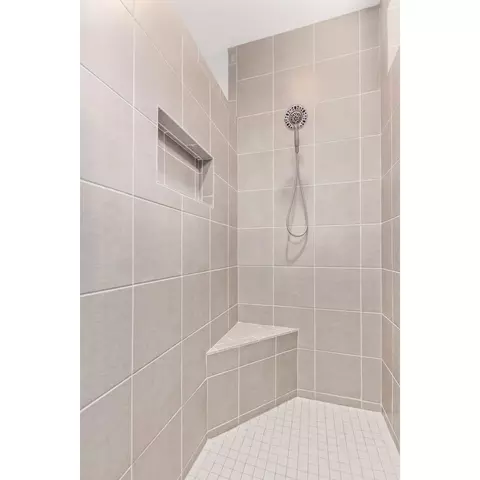 Bath - 14803 E 40th Pl, Yuma, AZ 85367 photo 6 of 15