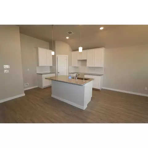 Kitchen - 2003 Live Springs Way, Rosenberg, TX 77471 photo 13 of 16