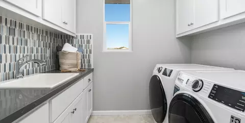 691 S Argyle Ave, Fowler, CA 93625 photo 13