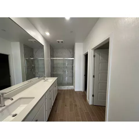 1029 Springtime Ave, Clovis, CA 93619 photo 5