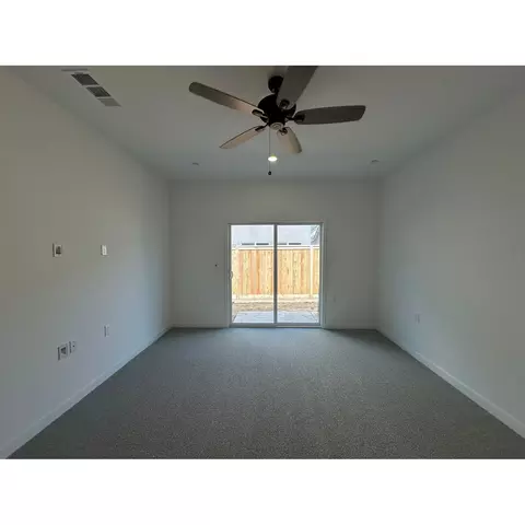 1029 Springtime Ave, Clovis, CA 93619 photo 4