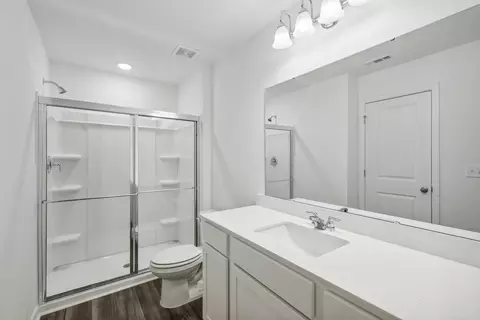 Bath - 3012 Fulong Dr, Durham, NC 27704 photo 2 of 2