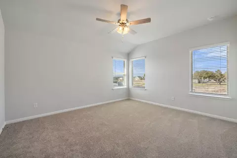 271 Glocken Ln, Kyle, TX 78640 photo 9