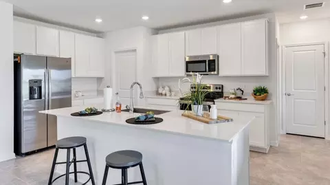 Kitchen - 1579 Marksman Rd, Eagle Lake, FL 33839 photo 1 of 2